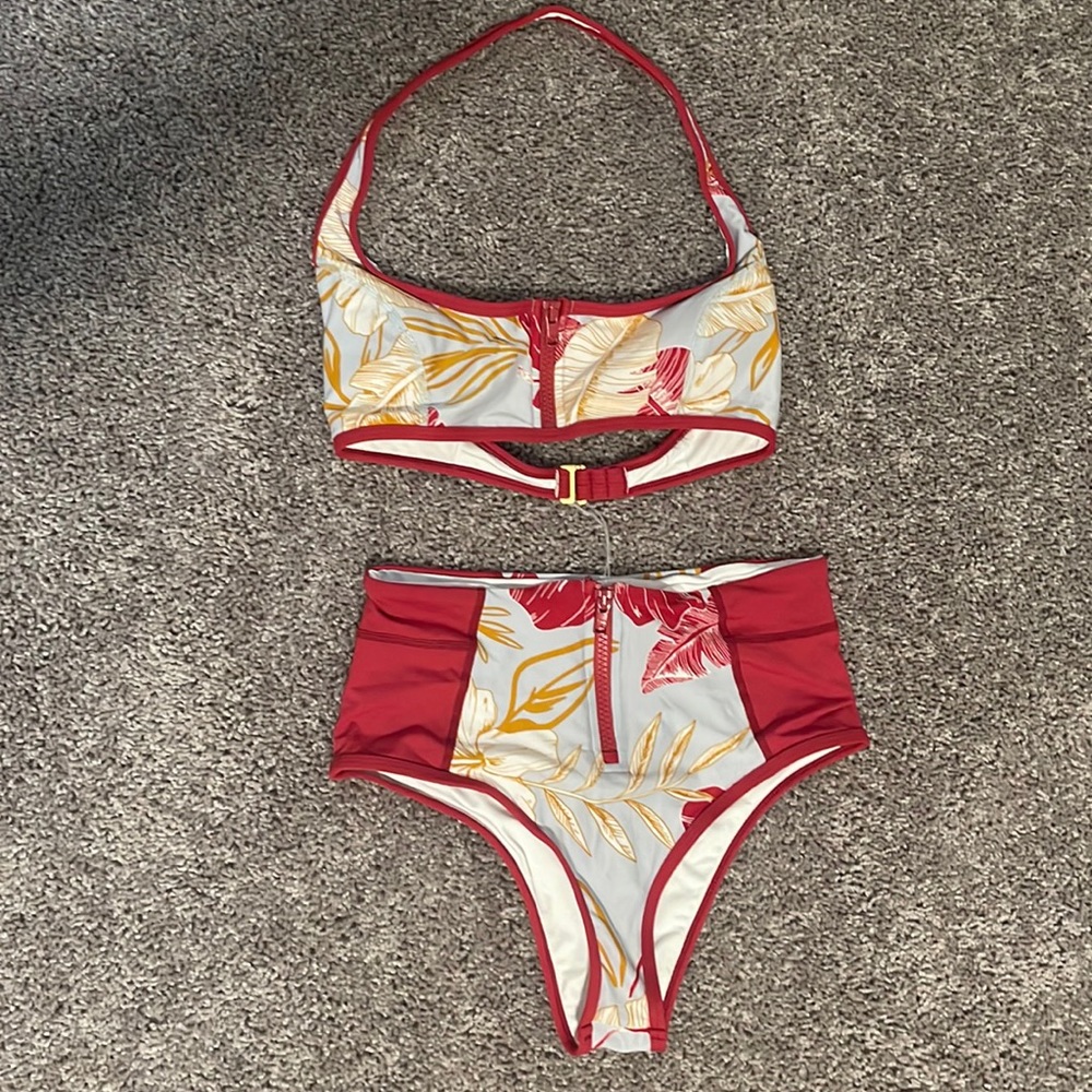 Bathing suit